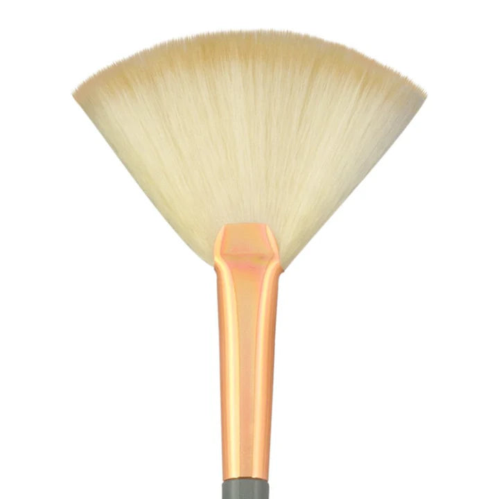 Brocha de Maquillaje Tipo Abanico Chique Pro Fan
